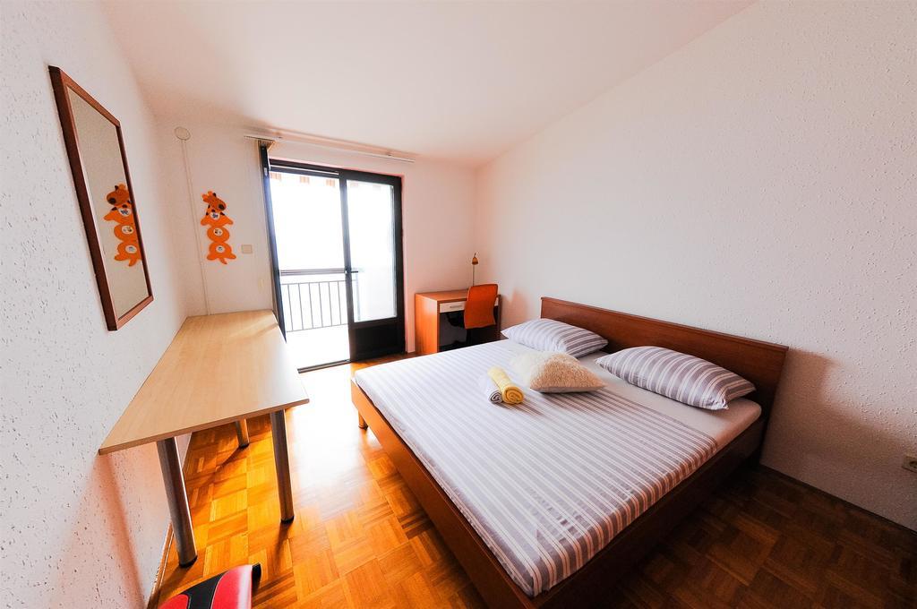 Apartments Marija Petricevic Podstrana Rom bilde
